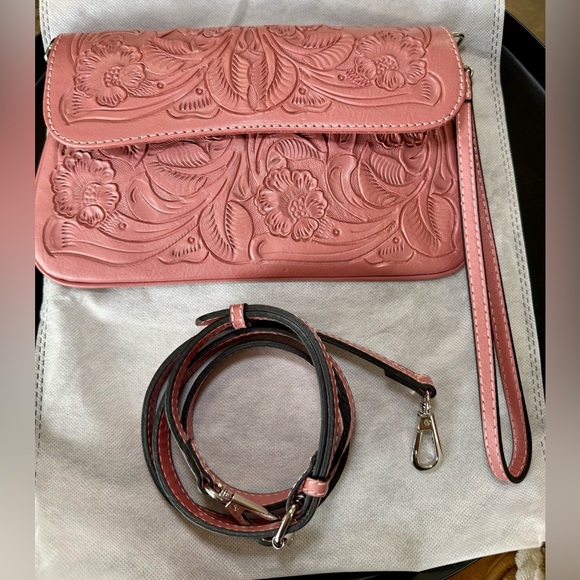 Hand tooled leather clutch/wristlet/crossbody bag - Picture 6 of 6